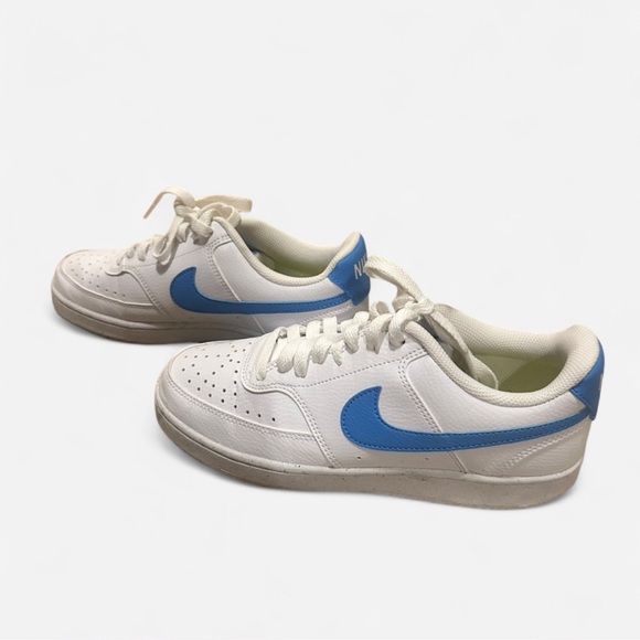 Nike White and Blue Women's Sneakers - Picture 4 of 6